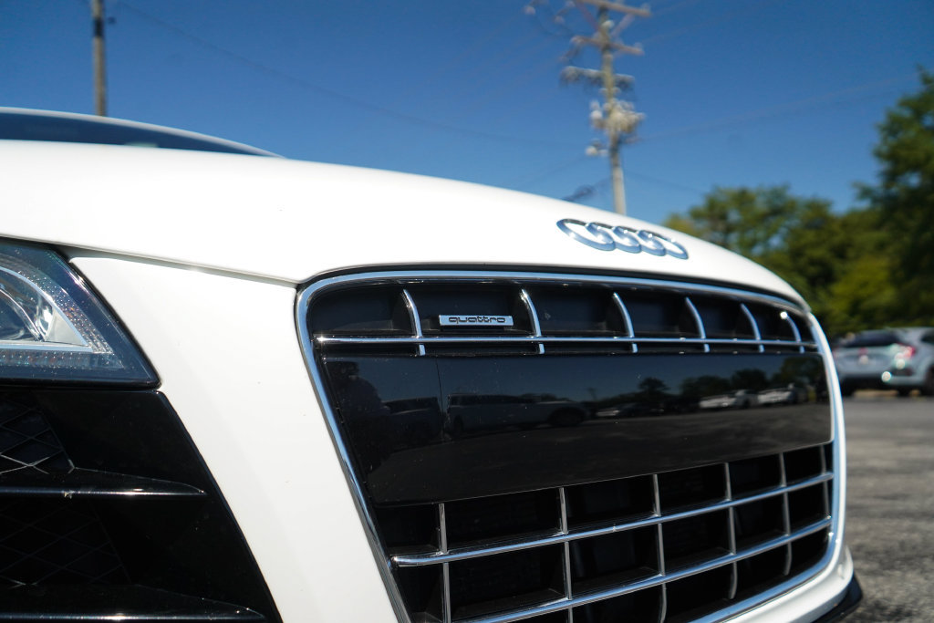 Used 2012 Audi R8 V10 AWD/4WD image 16