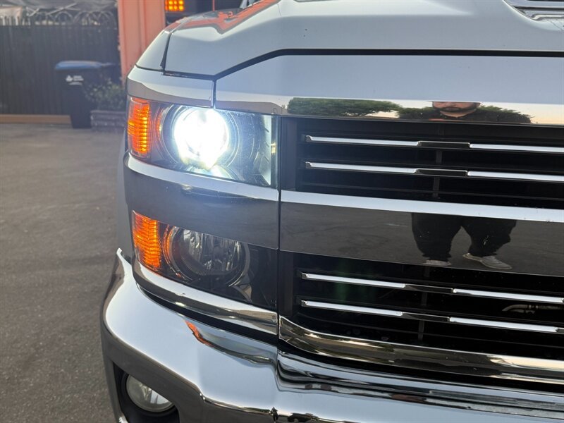 Used 2018 Chevrolet Silverado 2500 LTZ w/ Duramax Plus Package AWD/4WD image 4