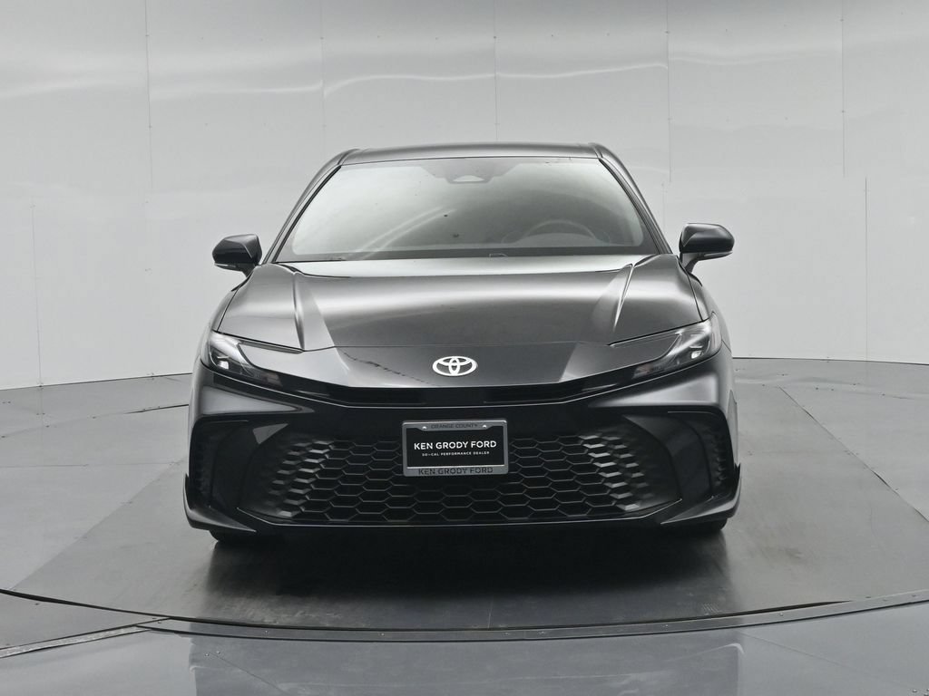 Used 2026 Toyota Camry SE FWD image 24