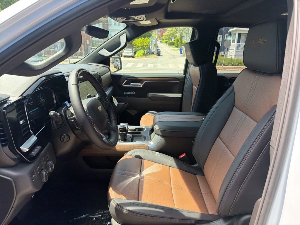 New 2026 Chevrolet Silverado 1500 High Country w/ Technology Package AWD/4WD image 18