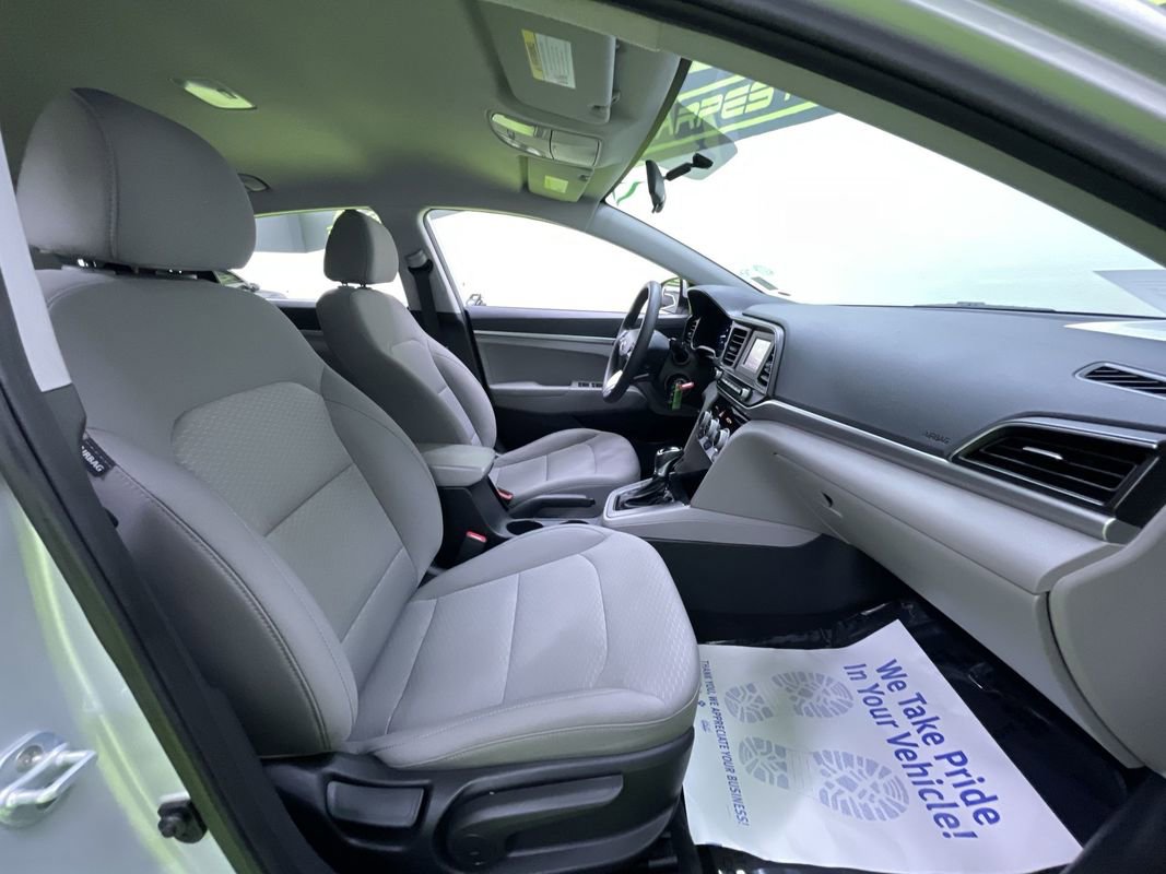 Used 2019 Hyundai Elantra SE image 27