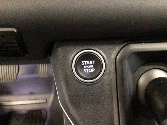 Used 2020 Land Rover Defender 110 SE AWD/4WD image 18