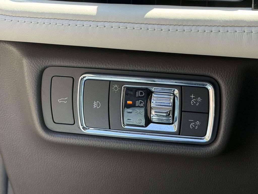 Used 2024 Lincoln Aviator Black Label w/ Jet Package AWD/4WD image 25