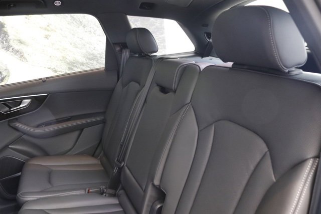 New 2025 Audi Q7 3.0T Prestige image 14