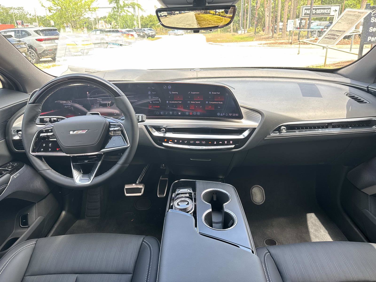 New 2026 Cadillac Lyriq V image 16