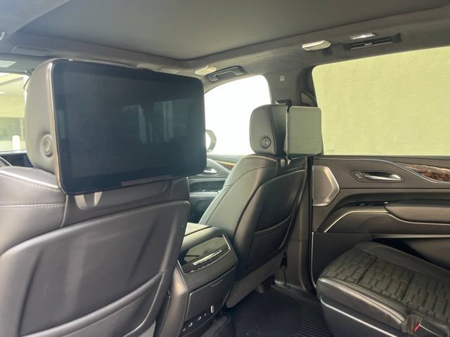 Used 2021 Cadillac Escalade ESV Sport Platinum RWD image 12
