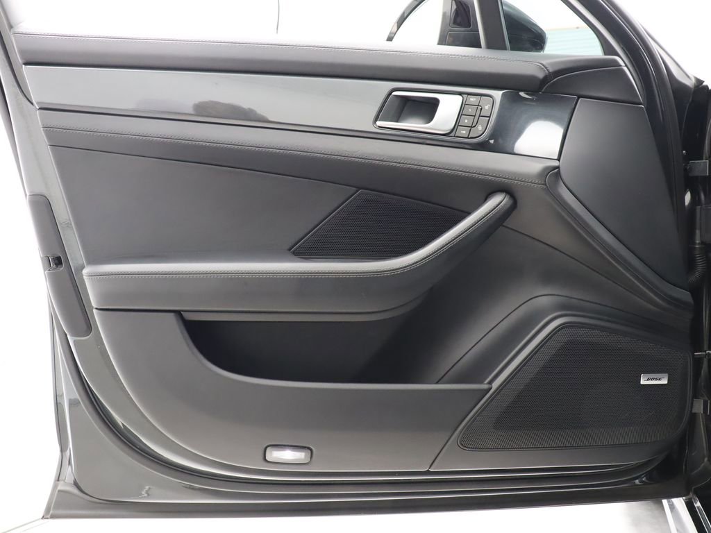 Used 2018 Porsche Panamera 4S AWD/4WD image 47