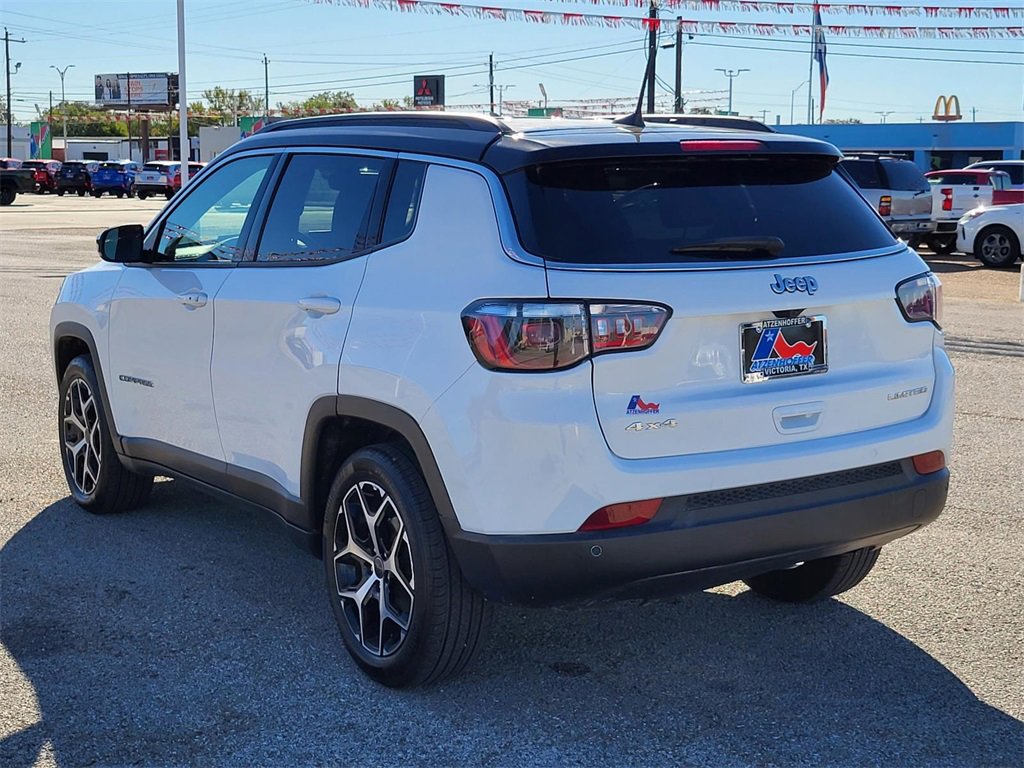 Used 2025 Jeep Compass Limited image 5