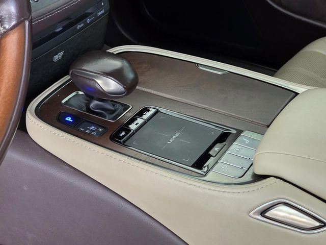 Used 2020 Lexus LS 500 w/ Interior Upgrade Package RWD image 22