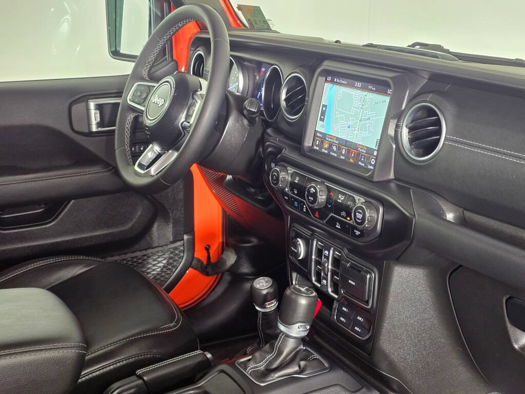 Used 2023 Jeep Wrangler Unlimited Sahara AWD/4WD image 46