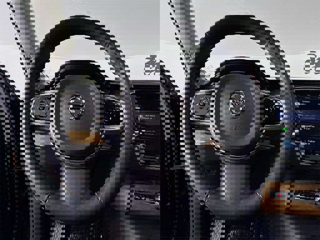 Certified 2024 Volvo XC90 T8 Plus image 11