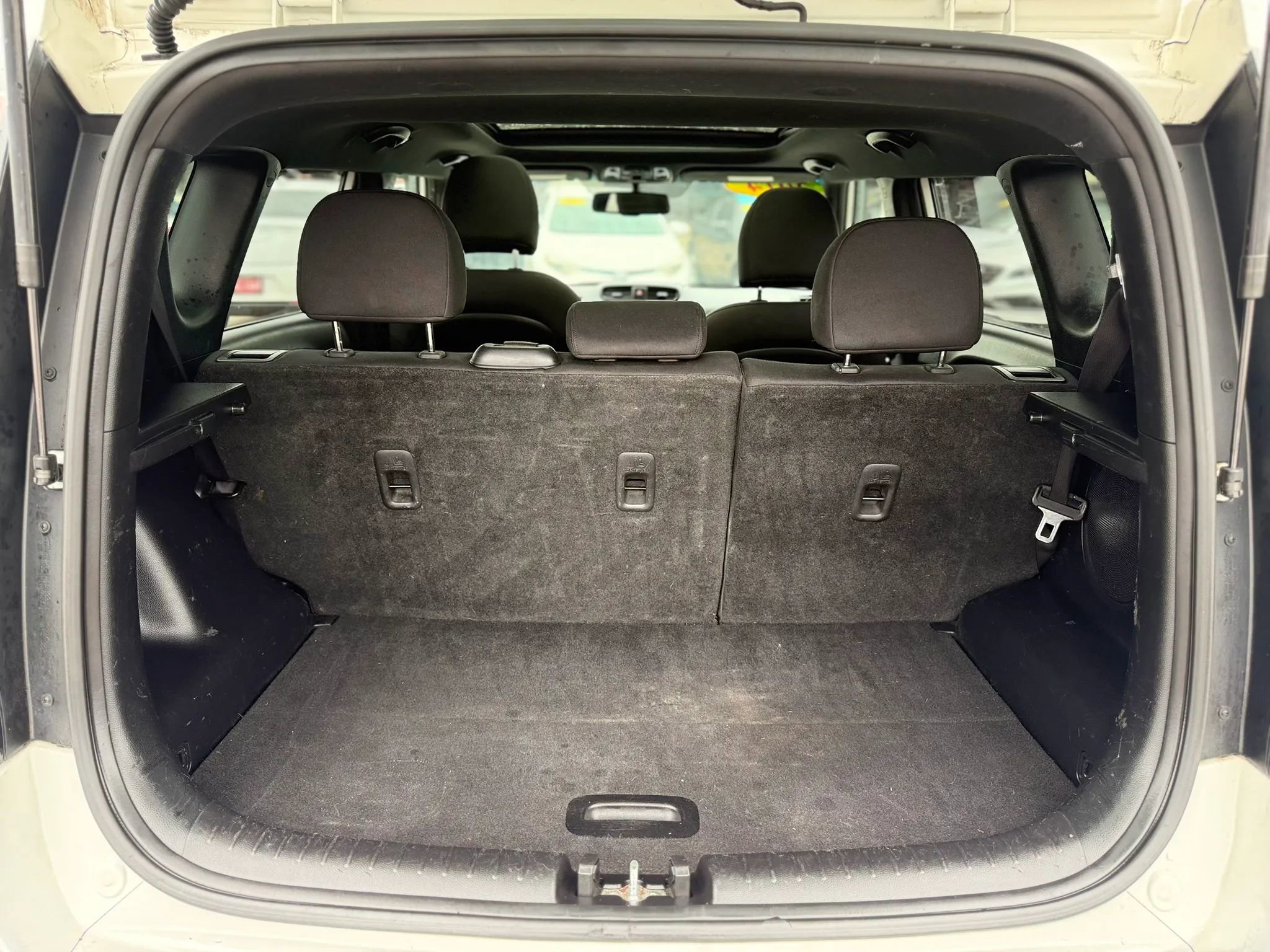 Used 2014 Kia Soul ! w/ Sun & Sound Package FWD image 5