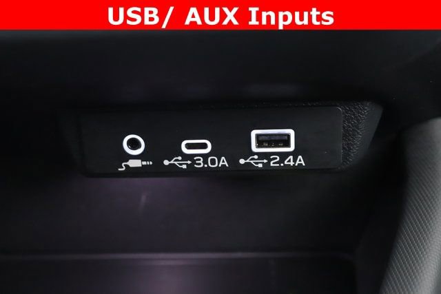 Used 2025 Subaru Forester Premium image 24