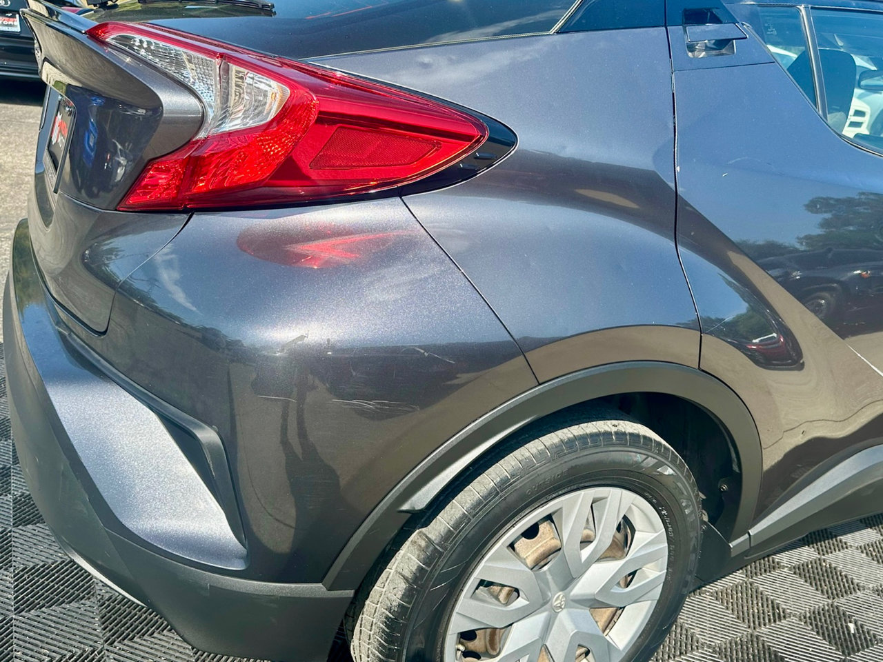 Used 2021 Toyota C-HR LE image 14