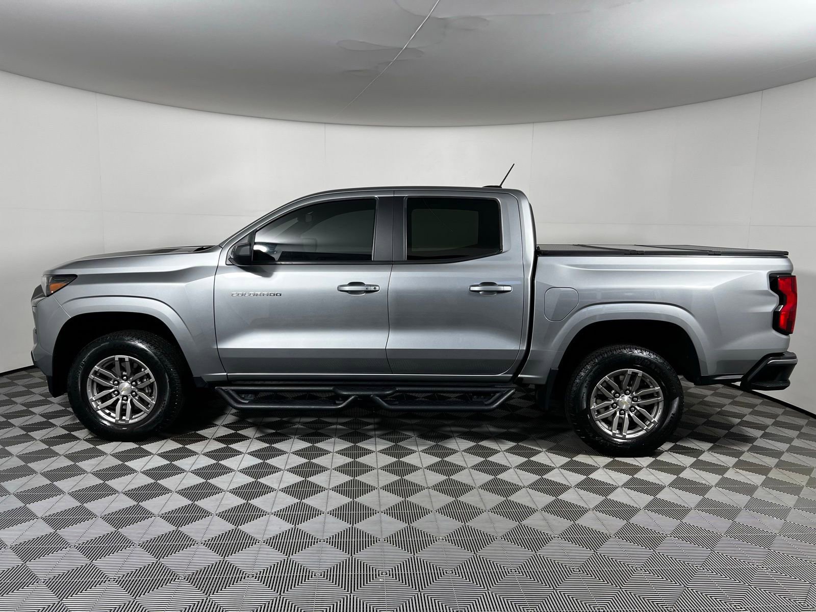 Used 2023 Chevrolet Colorado LT w/ LT Convenience Package RWD image 8