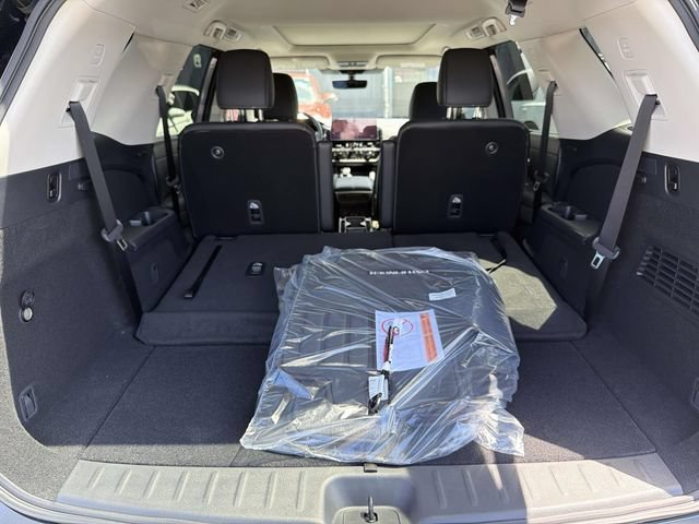 New 2026 Nissan Pathfinder SL w/ SL Premium Package AWD/4WD image 9