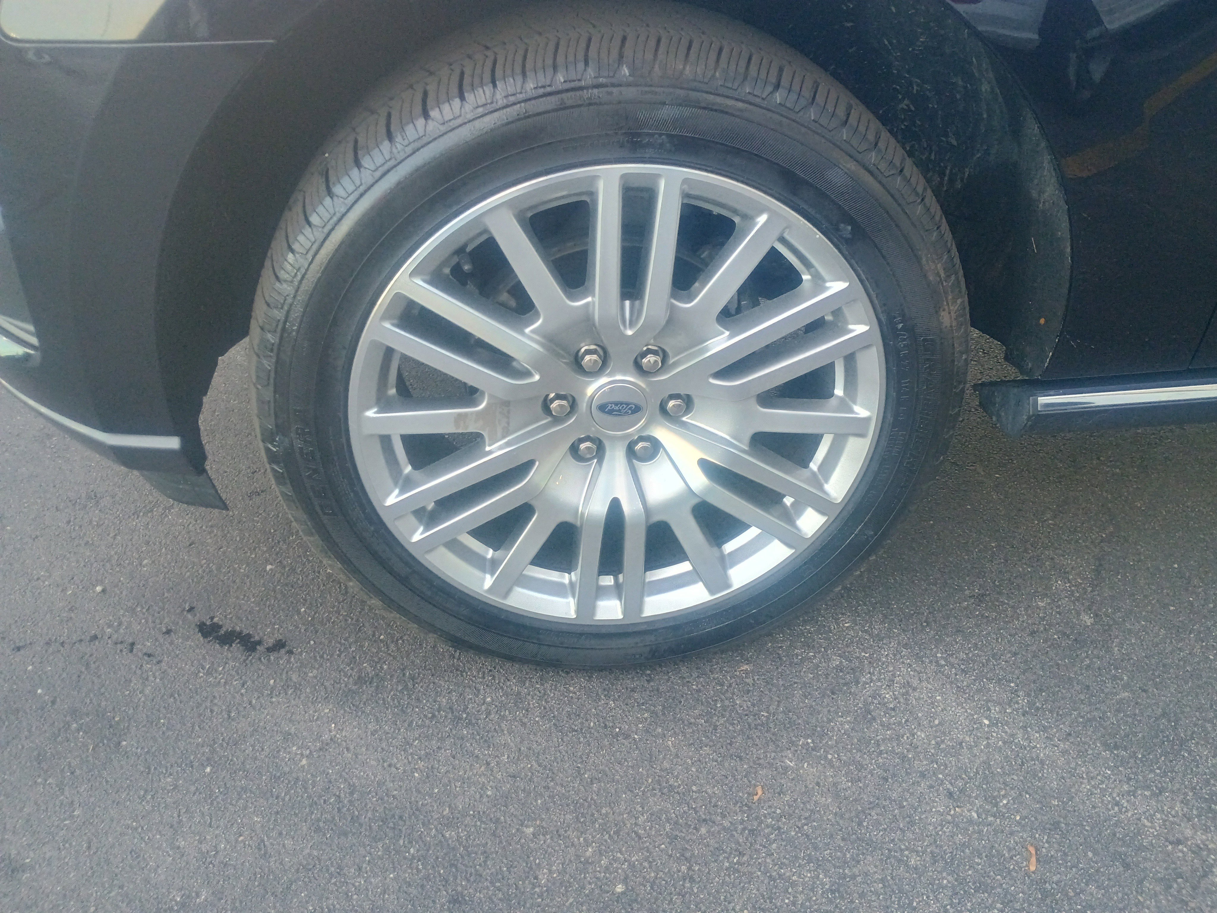 Certified 2024 Ford Expedition Limited image 4