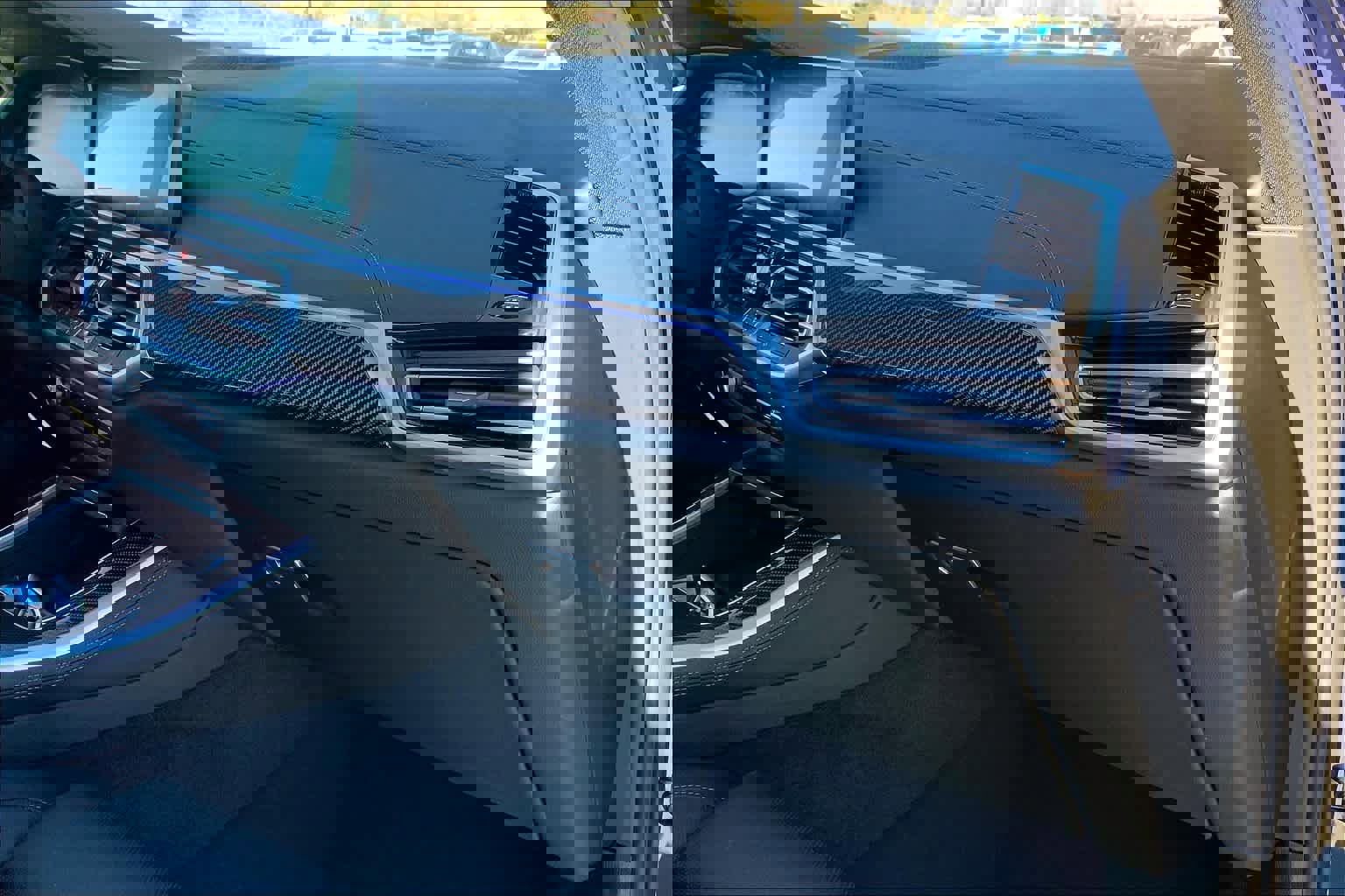 Used 2021 BMW X5 M50i w/ Executive Package image 36