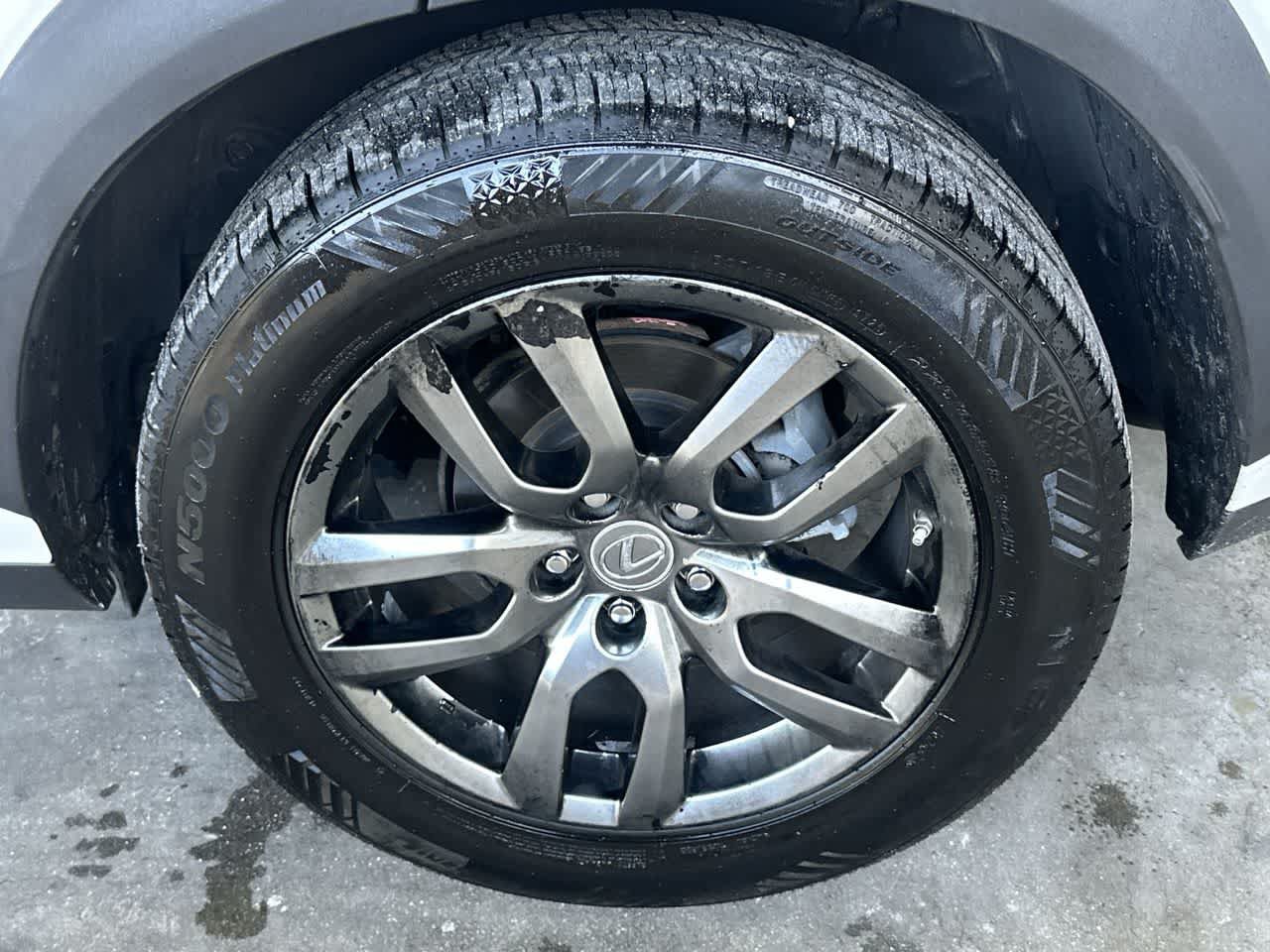 Used 2015 Lexus NX 200t FWD w/ Luxury Package image 11