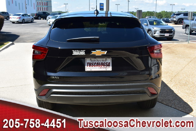 New 2026 Chevrolet Trax LS w/ LS Convenience Package FWD image 8