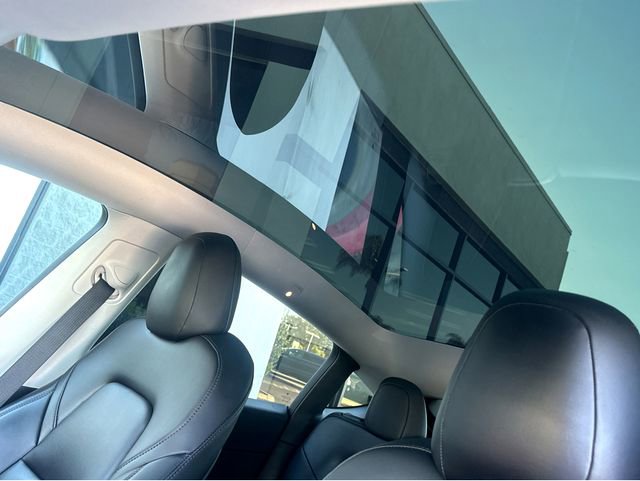 Used 2023 Tesla Model Y Long Range image 14