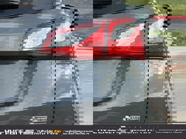 Used 2018 Chevrolet Equinox Premier image 8