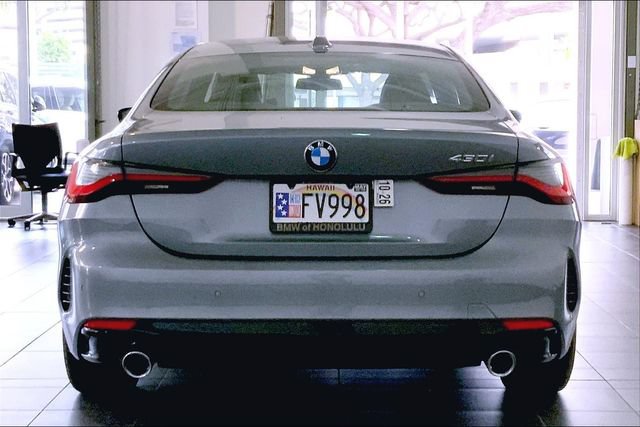 Used 2025 BMW 430i Coupe w/ Premium Package RWD image 4