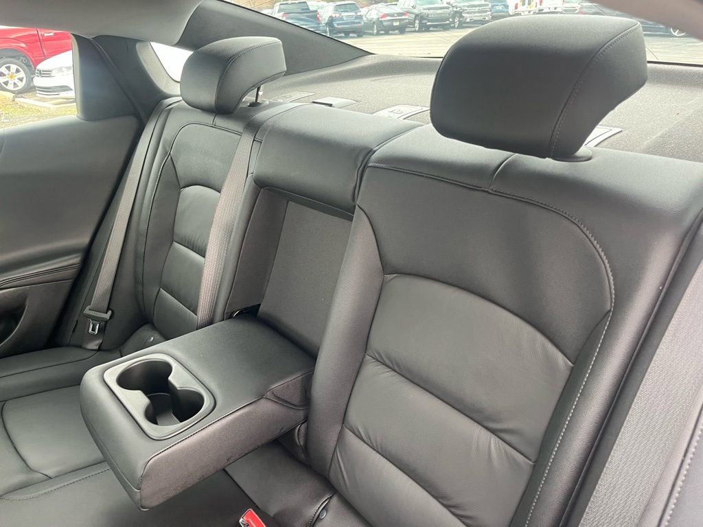 Used 2022 Chevrolet Malibu LT w/ Leather Package image 26