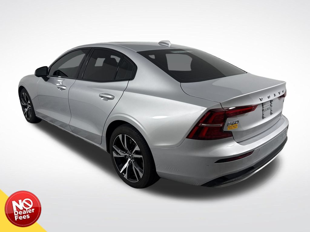 Used 2025 Volvo S60 B5 Core FWD image 5