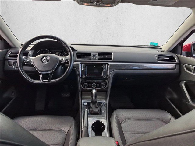 Used 2017 Volkswagen Passat 1.8T SE w/ SE Lighting Package FWD image 17