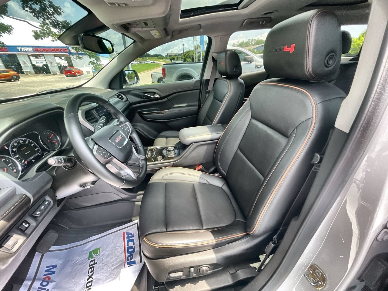 Used 2023 GMC Acadia AT4 w/ Technology Package AWD/4WD image 19