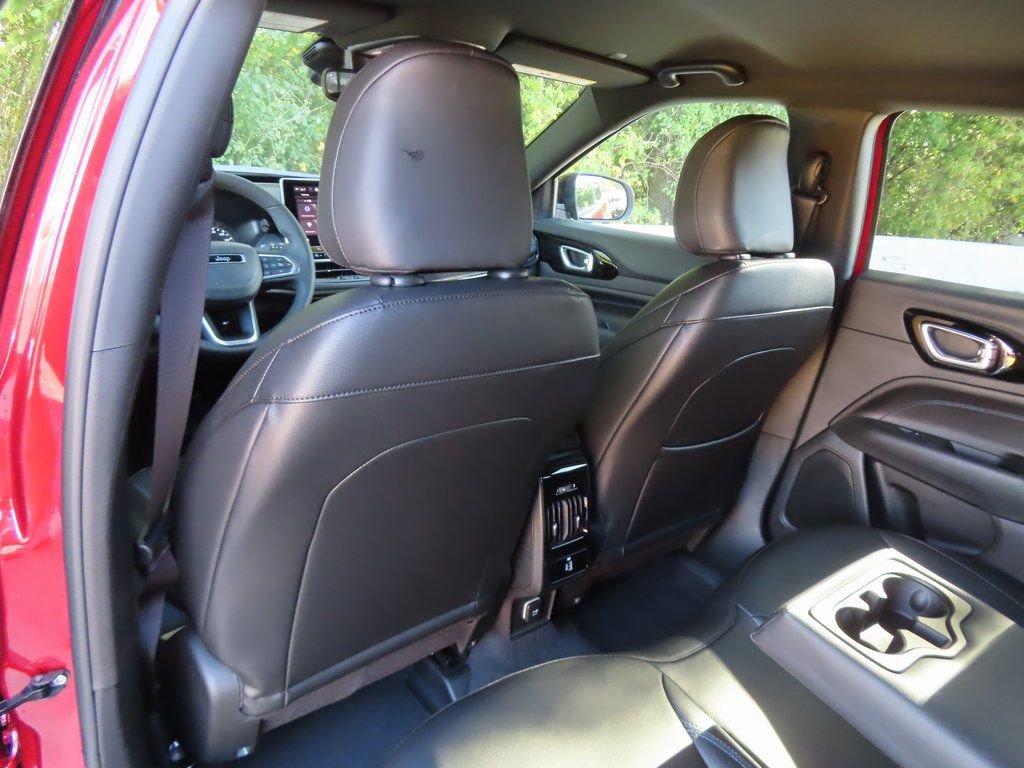 New 2026 Jeep Compass Latitude w/ Quick Order Package 29K AWD/4WD image 22