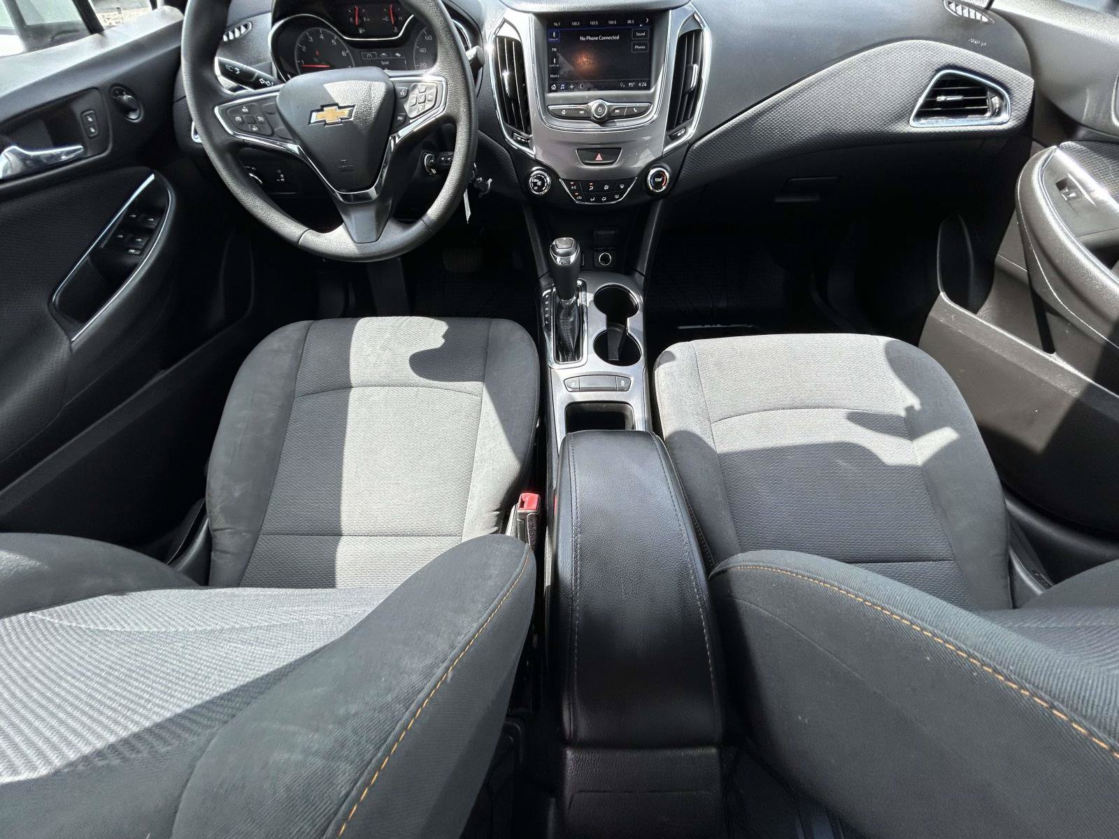 Used 2019 Chevrolet Cruze LS w/ LS Convenience Package FWD image 12