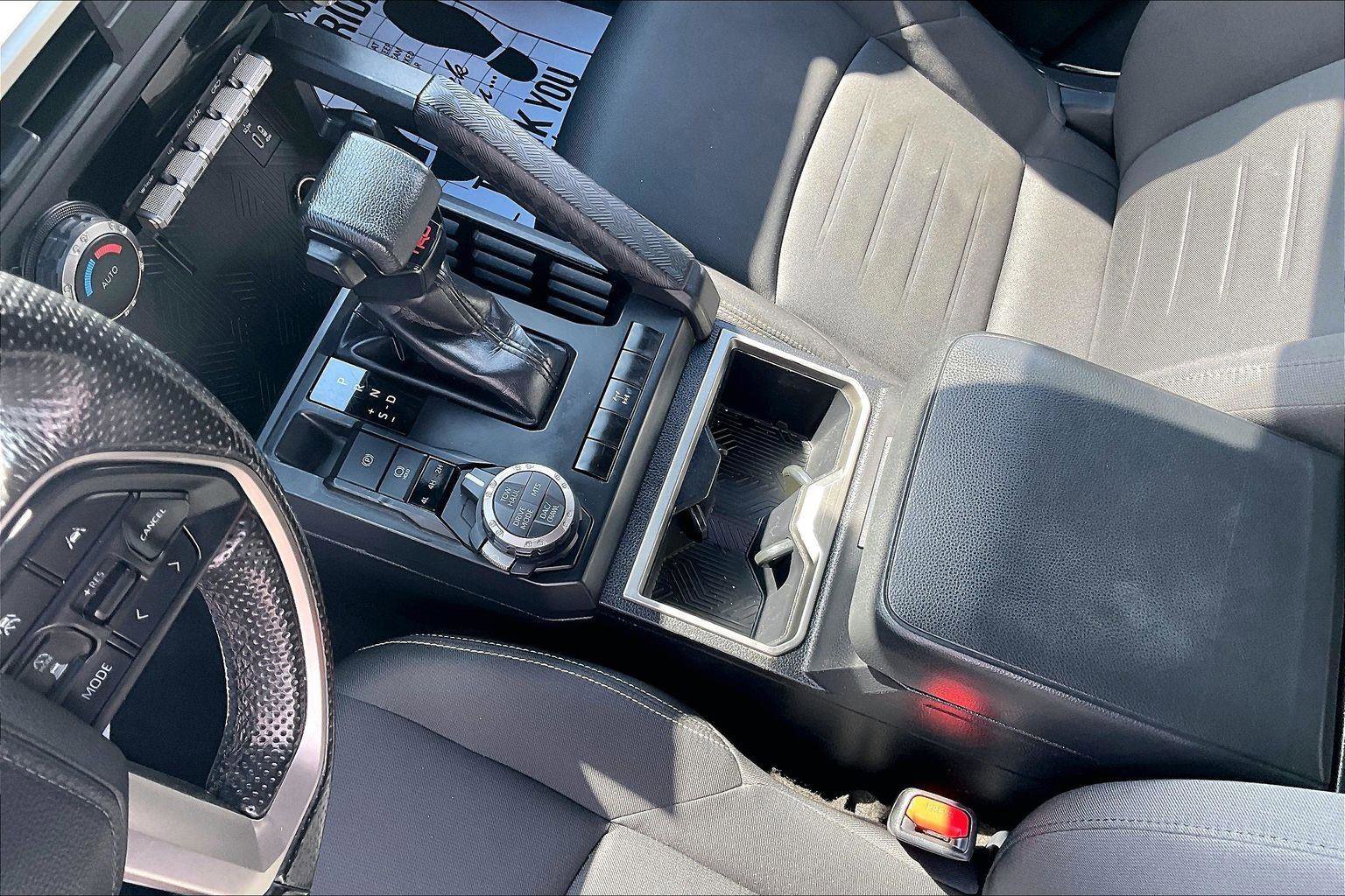 Used 2024 Toyota Tacoma TRD Off-Road image 15