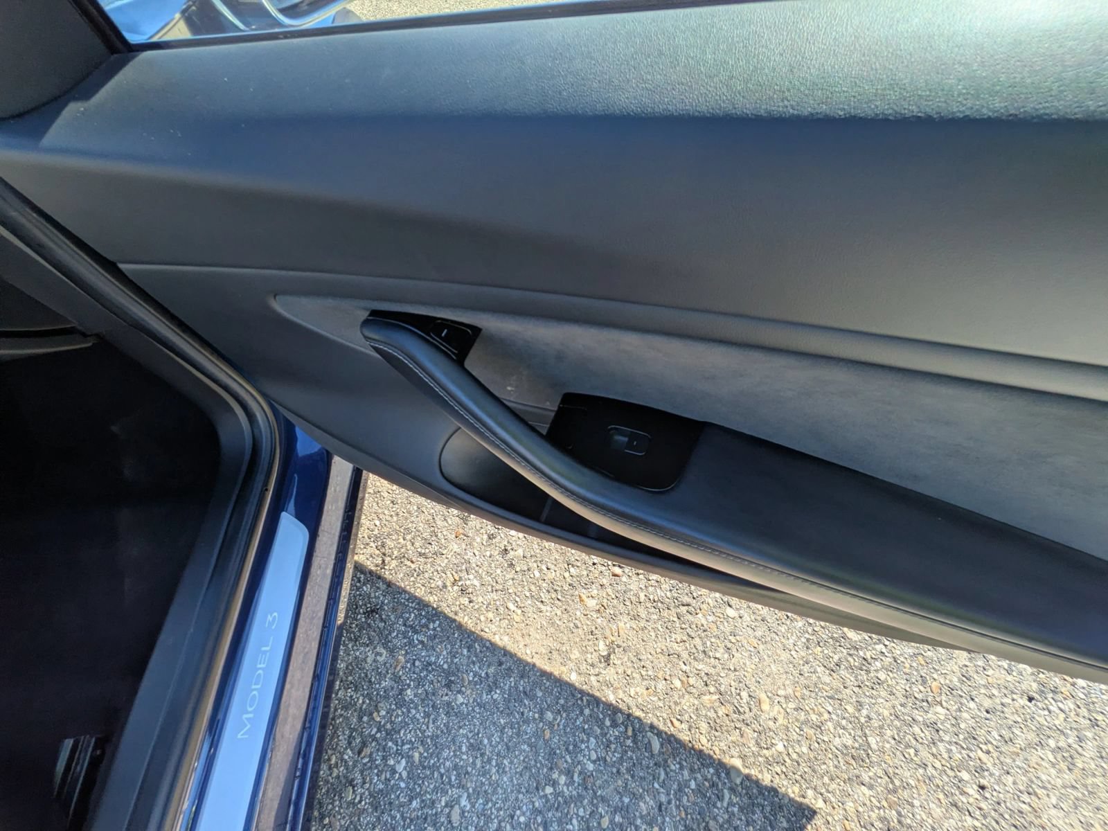 Used 2018 Tesla Model 3 Long Range AWD/4WD image 39