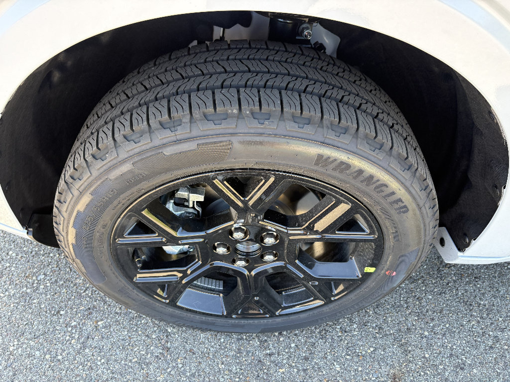 New 2026 Ford Maverick Lobo AWD/4WD image 9