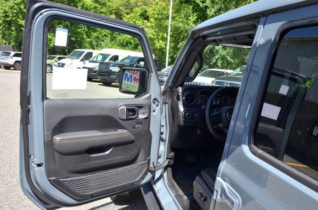 New 2025 Jeep Wrangler Unlimited Rubicon 392 image 12