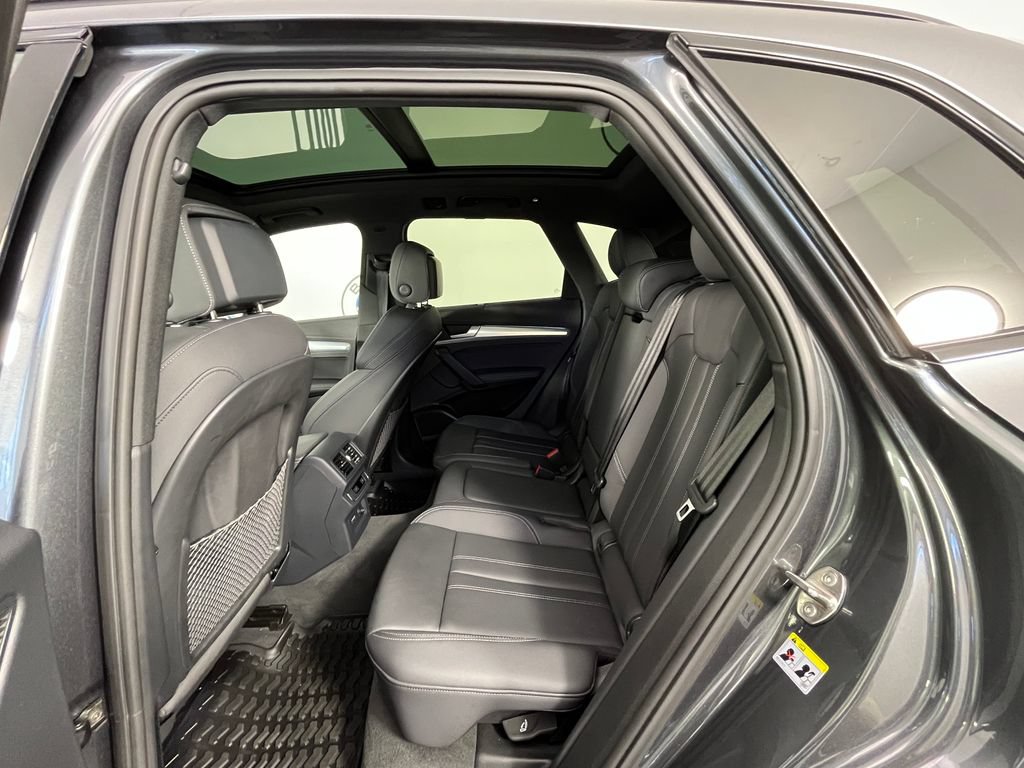 Used 2025 Audi Q5 2.0T Premium Plus w/ Premium Plus Package AWD/4WD image 22
