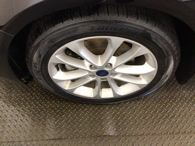 Used 2020 Ford Fusion SE FWD image 29