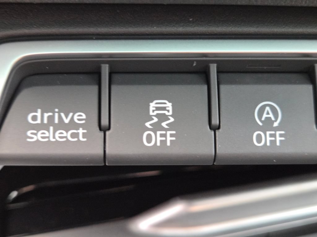 New 2026 Audi Q3 quattro 2.0T AWD/4WD image 16