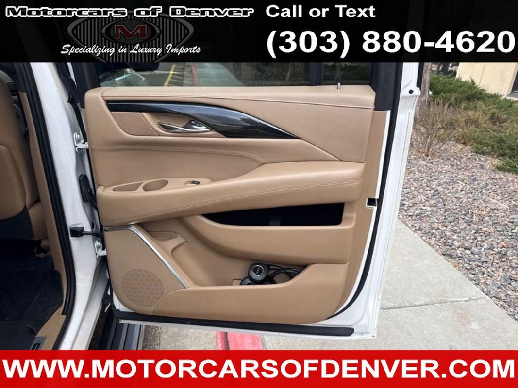 Used 2018 Cadillac Escalade ESV Platinum image 28