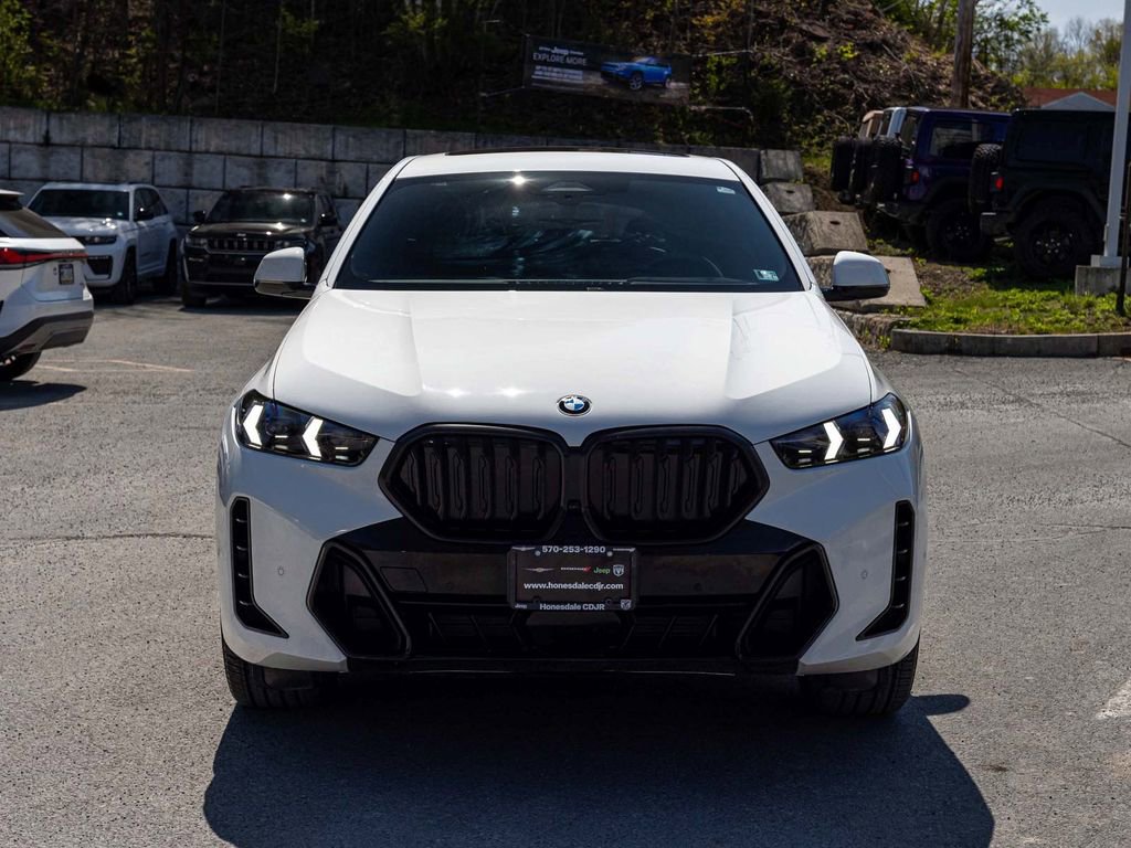 Used 2026 BMW X6 xDrive40i AWD/4WD image 2