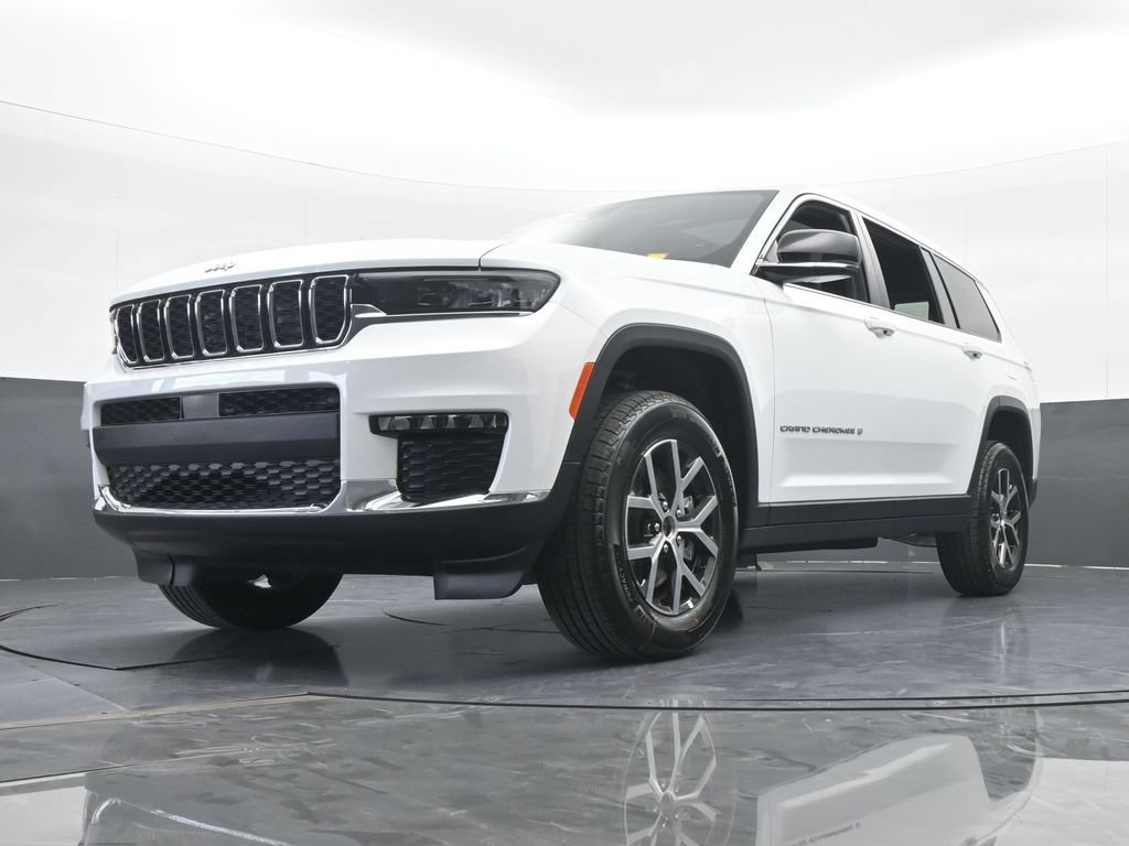 Used 2025 Jeep Grand Cherokee L Limited RWD image 52