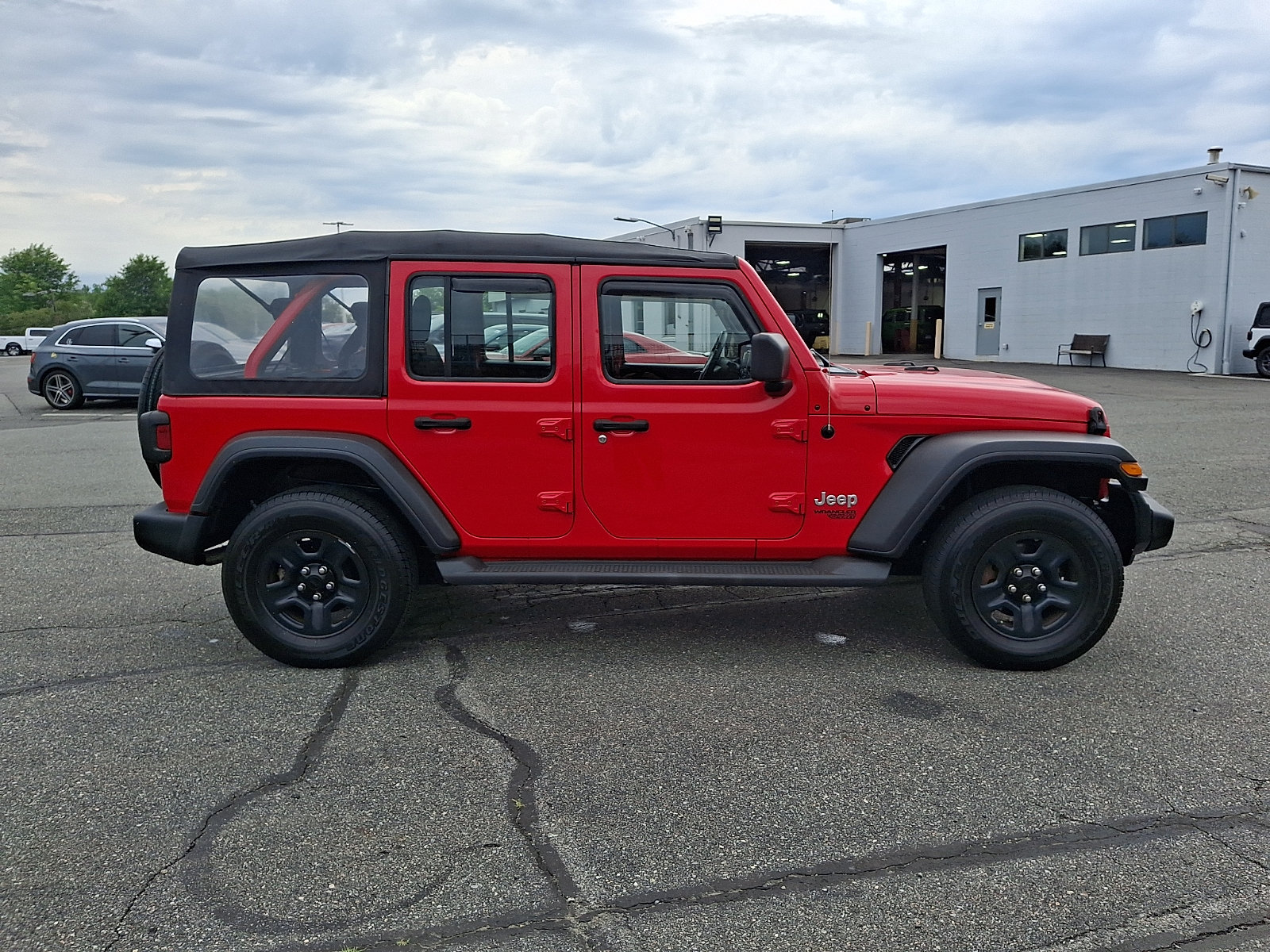 Used 2020 Jeep Wrangler Unlimited Sport AWD/4WD image 7