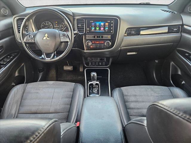 Used 2019 Mitsubishi Outlander SE image 17