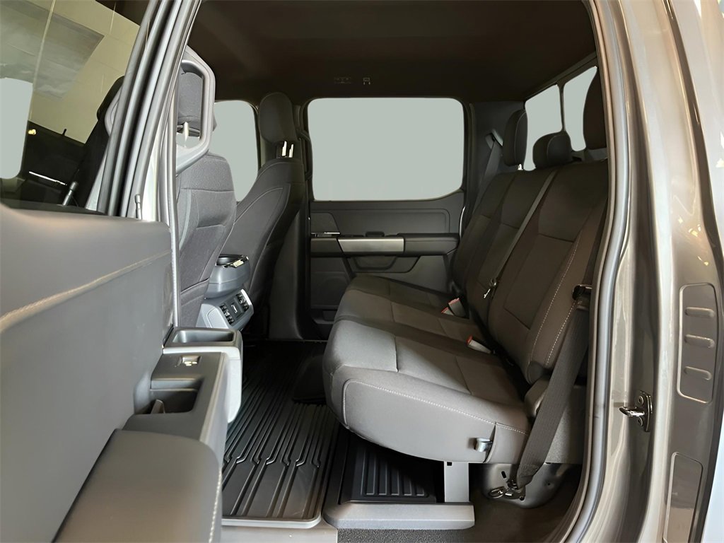 Used 2025 Ford F150 XLT w/ Equipment Group 302A MID image 38