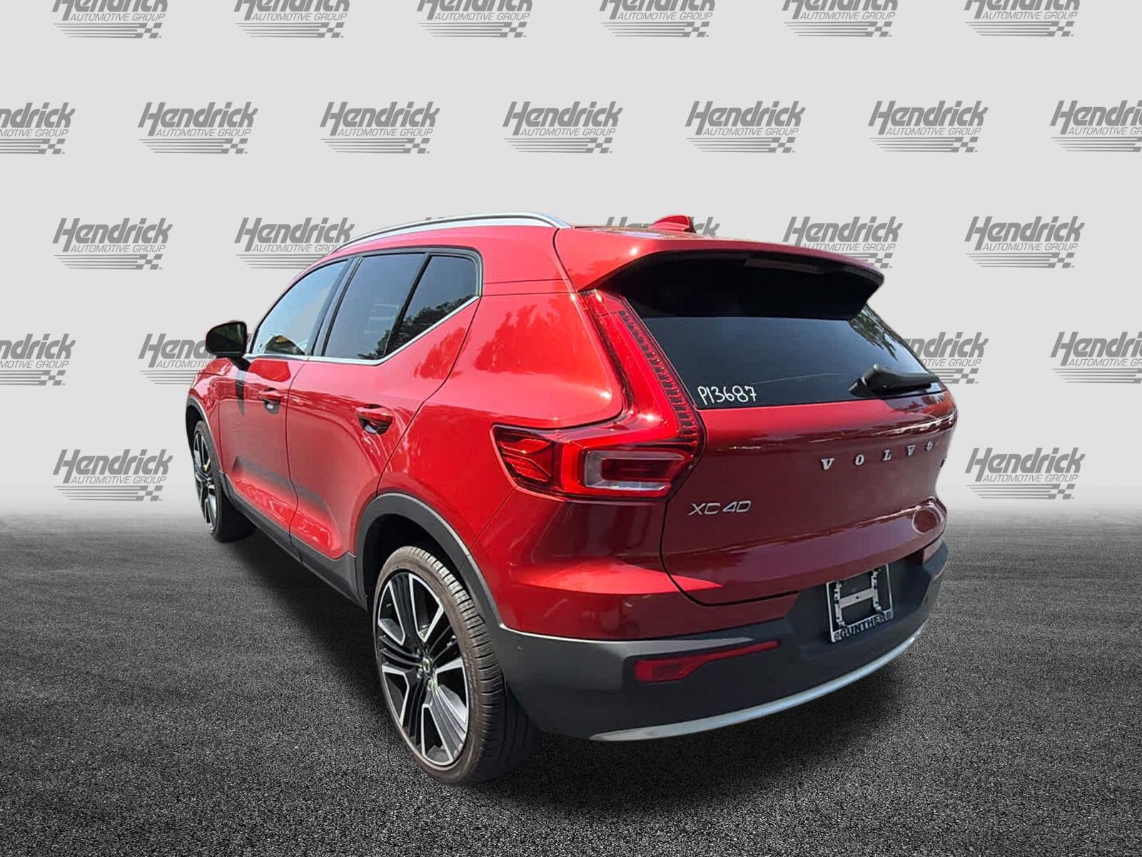 Used 2024 Volvo XC40 B5 Ultimate w/ Protection Package Premier AWD/4WD image 11