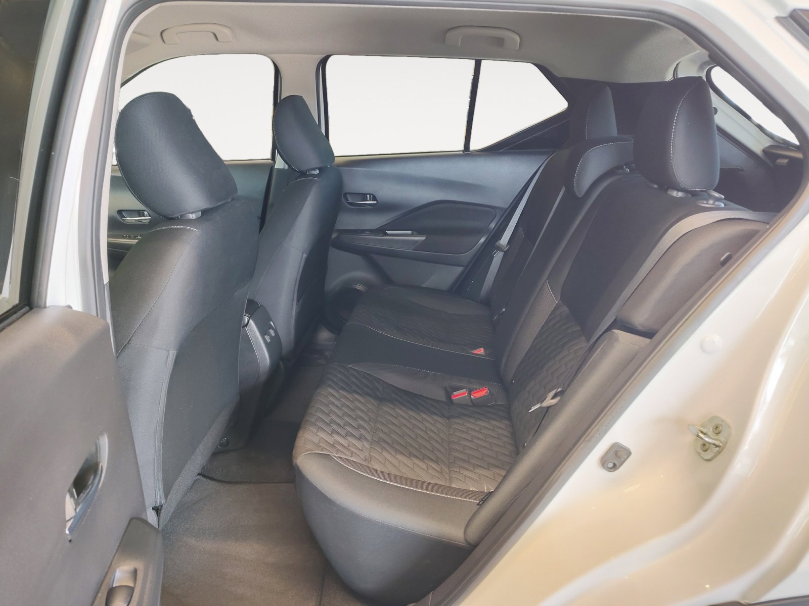 Used 2023 Nissan Kicks SV image 24