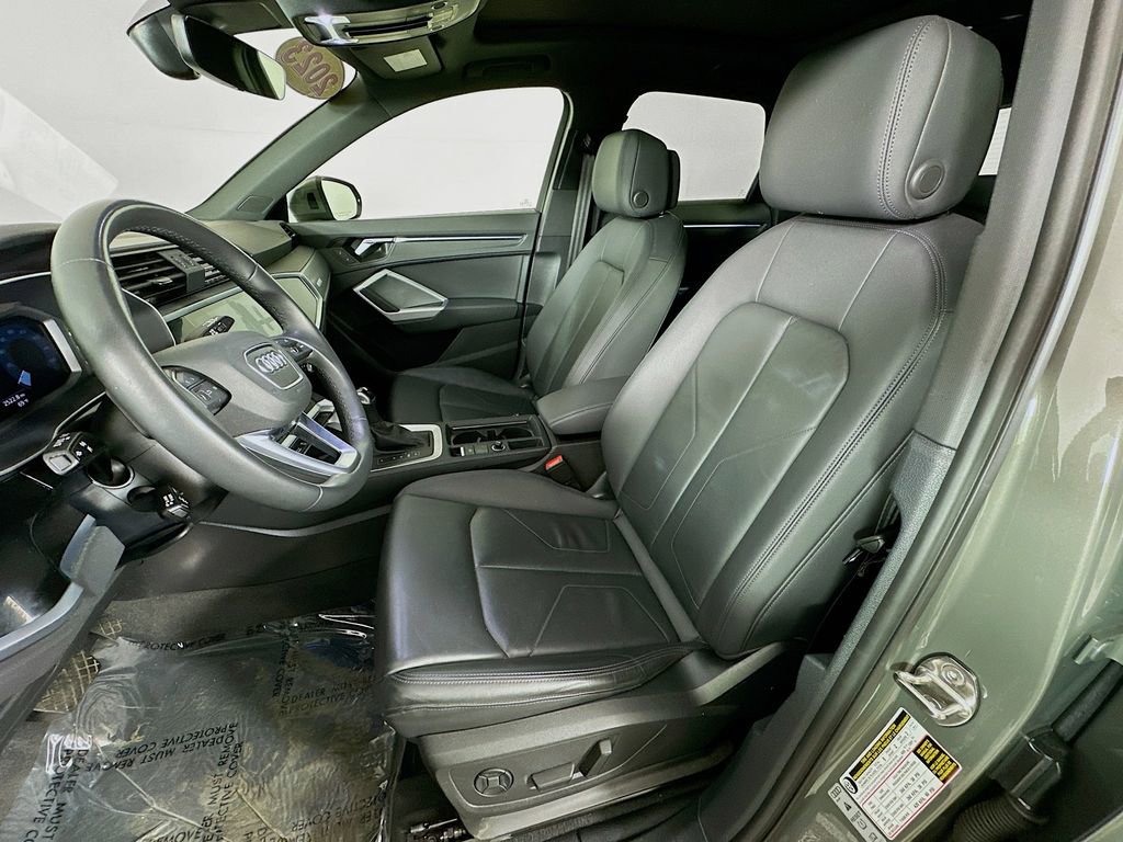 Used 2023 Audi Q3 2.0T Premium Plus AWD/4WD image 27