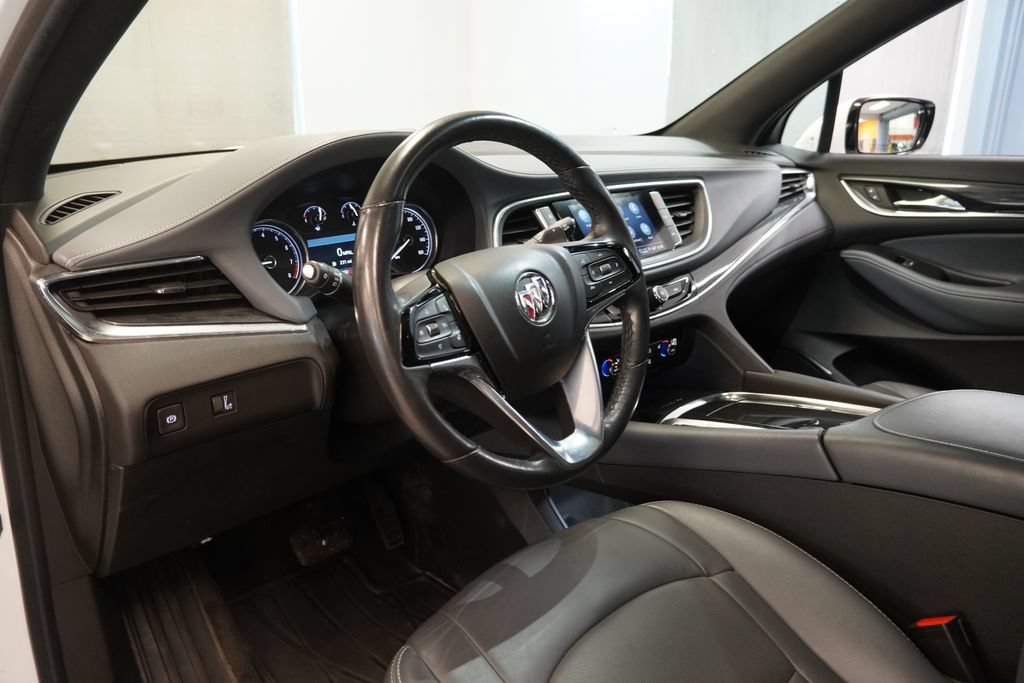 Used 2023 Buick Enclave Essence w/ Experience Buick Package AWD/4WD image 7